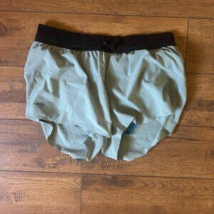 Janji AFO middle shorts size small haze
